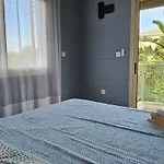 Seaview 6 Bedroom & Private Pool Villa