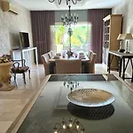 Seaview 6 Bedroom & Private Pool *
