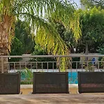 Seaview 6 Bedroom & Private Pool Villa *