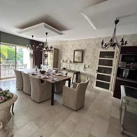 Seaview 6 Bedroom & Private Pool