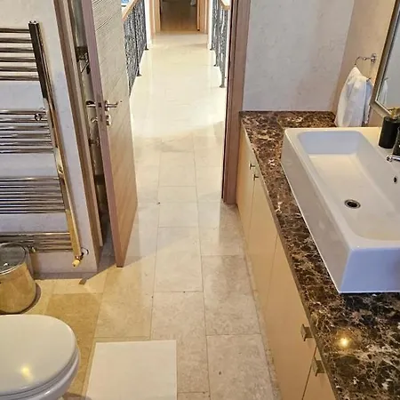 Seaview 6br With Heated Pool, & Private Cinema 레메소스