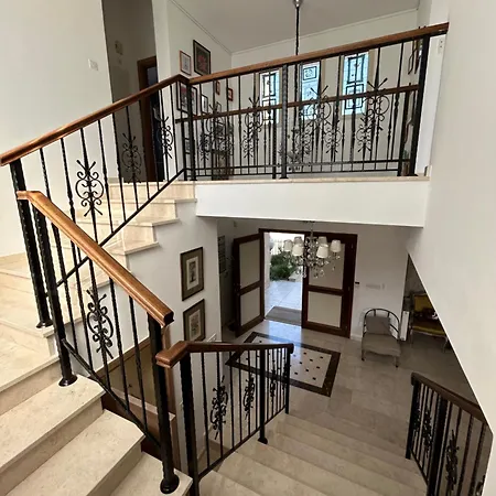 Villa Seaview 6 Bedroom & Private Pool *