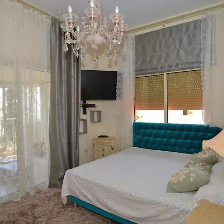 Seaview 6 Bedroom & Private Pool Villa *