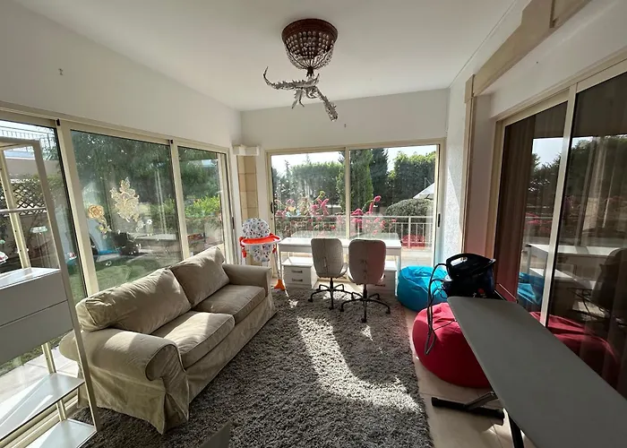 Seaview 6 Bedroom & Private Pool *